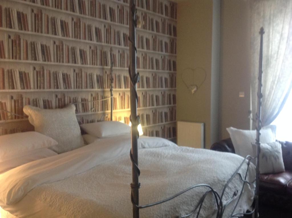 A Room in the City - West (formerly Luxury Central B&B) room 6